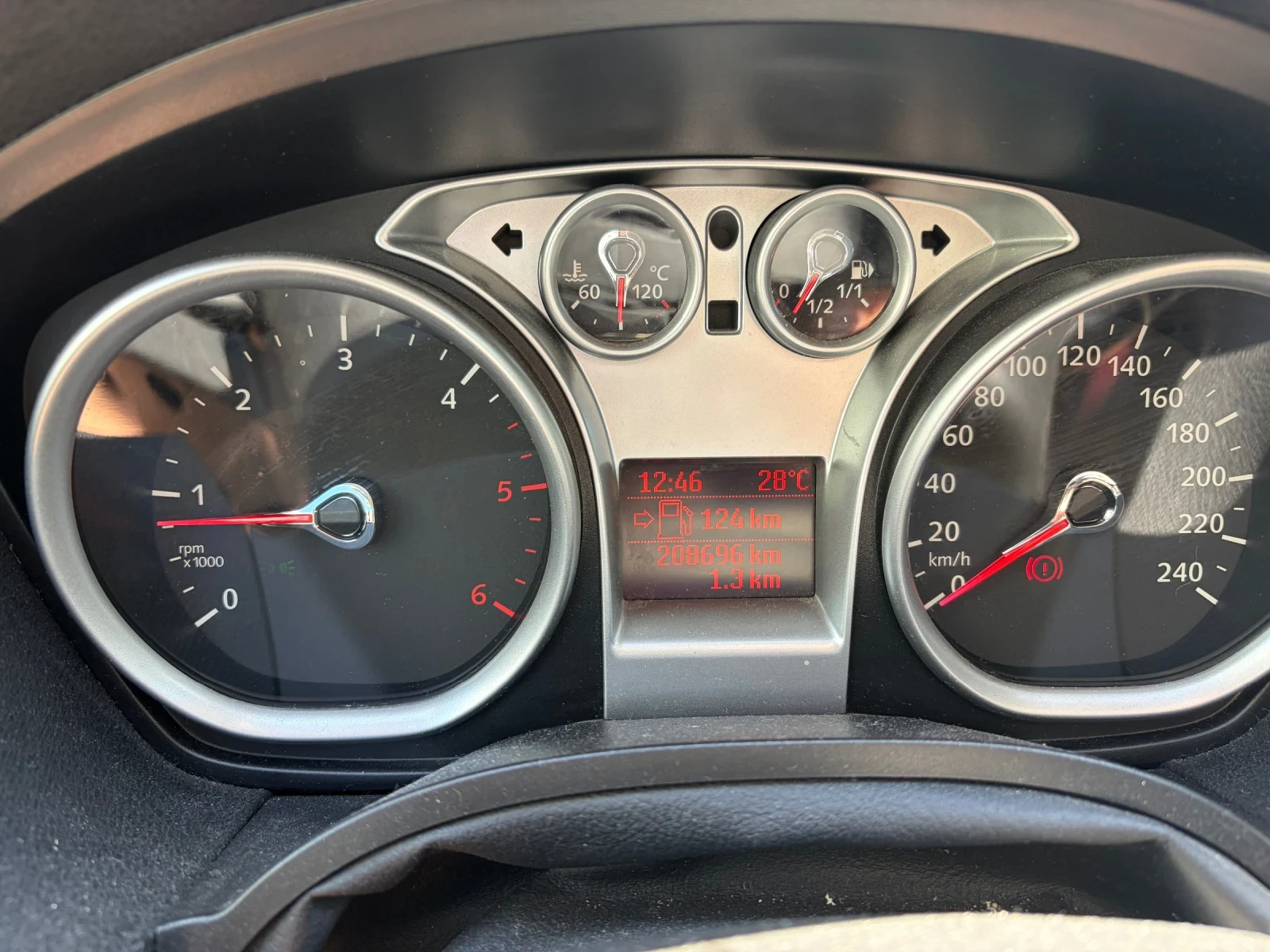 Ford Kuga, снимка 5 - Автомобили и джипове - 54968773