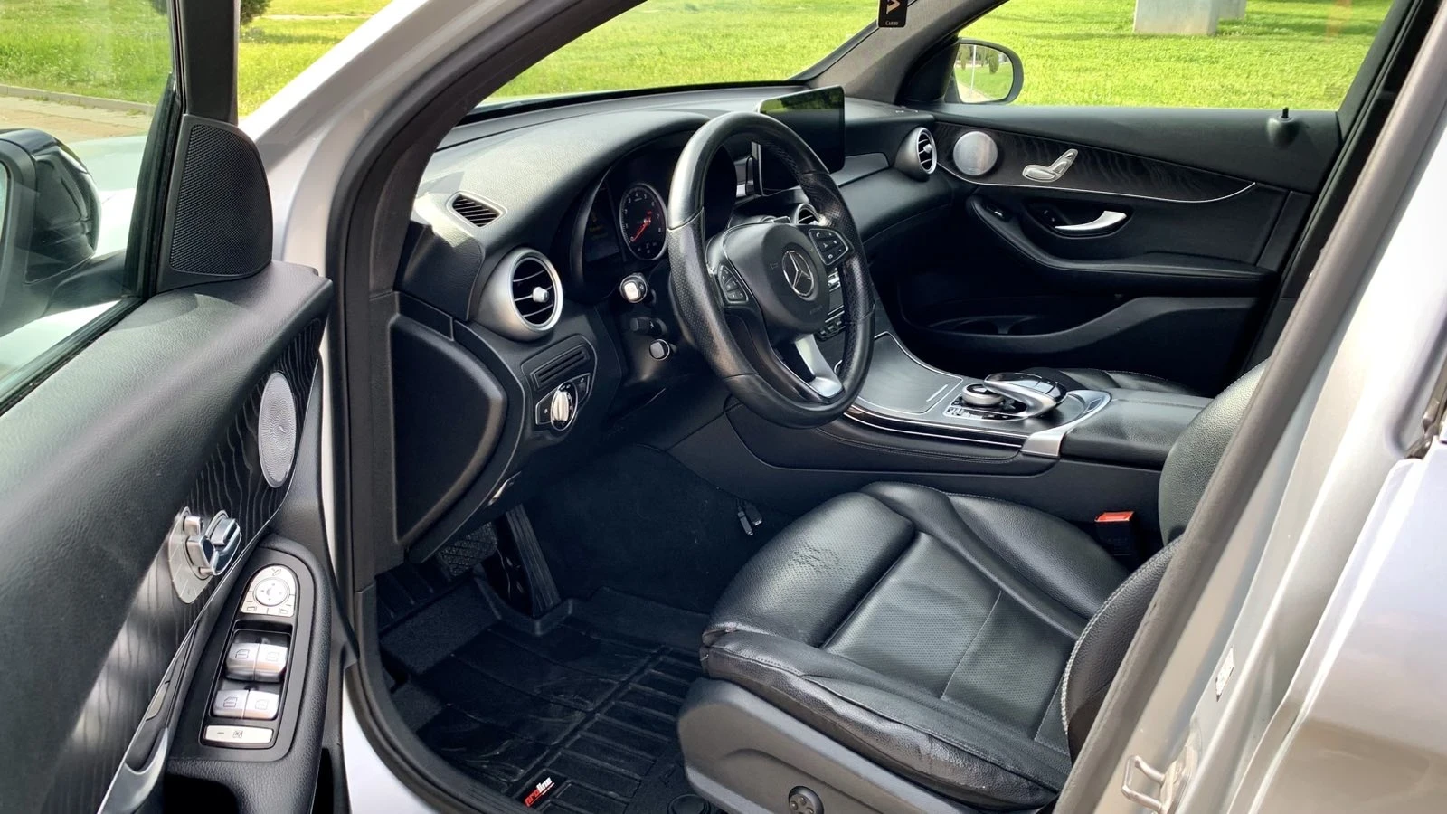Mercedes-Benz GLC Купе, снимка 15 - Автомобили и джипове - 55386568