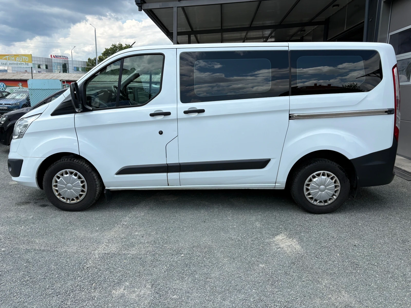 Ford Transit Custom 2.2 150к.с., снимка 6 - Бусове и автобуси - 54821132