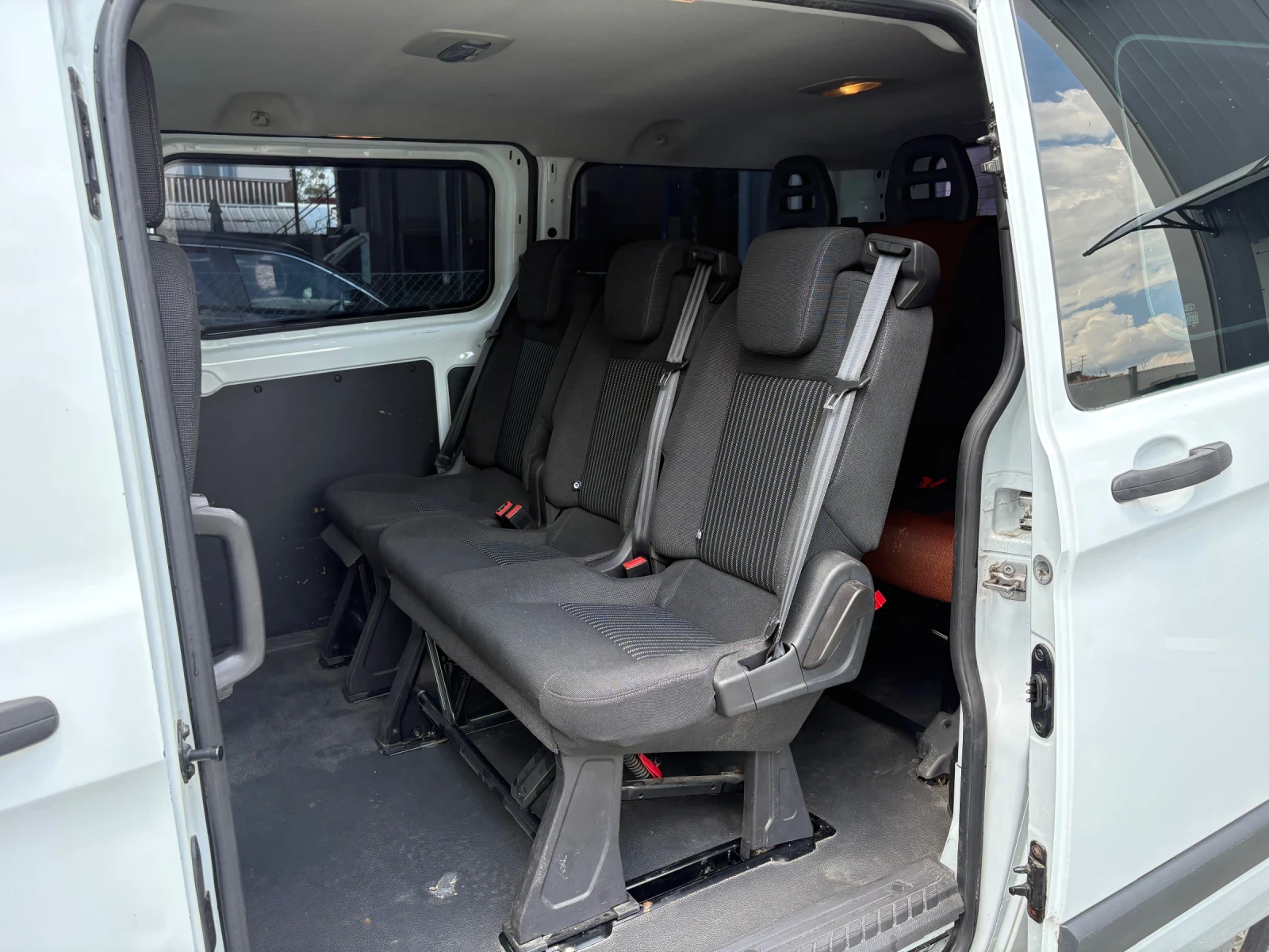 Ford Transit Custom 2.2 150к.с., снимка 10 - Бусове и автобуси - 54821132