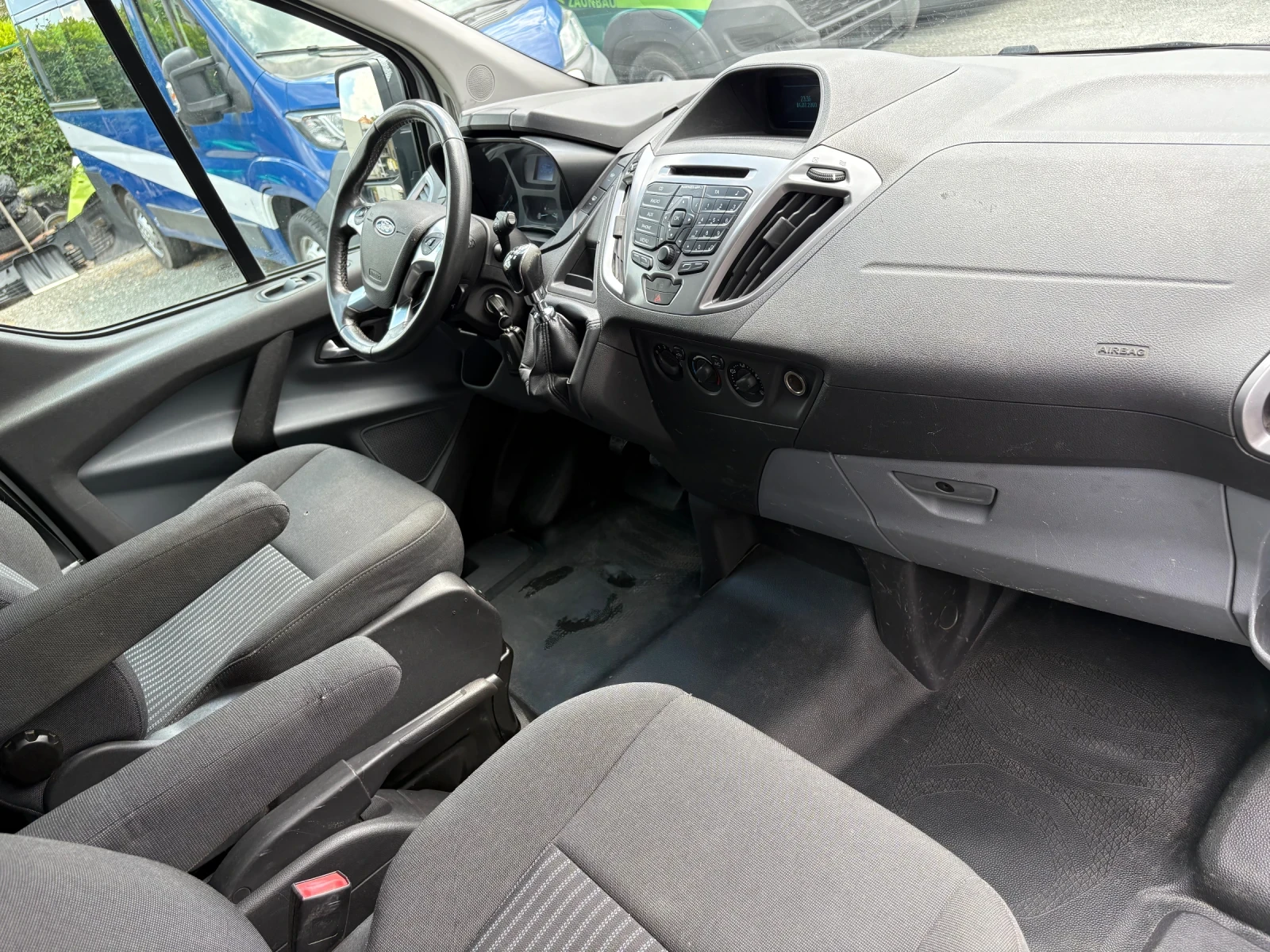 Ford Transit Custom 2.2 150к.с., снимка 11 - Бусове и автобуси - 54821132