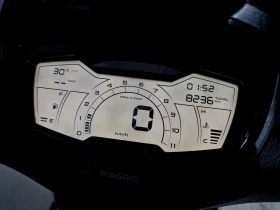 Piaggio Beverly 400 HPE, ABS-ASR, 2024г.-8236км.!, снимка 13