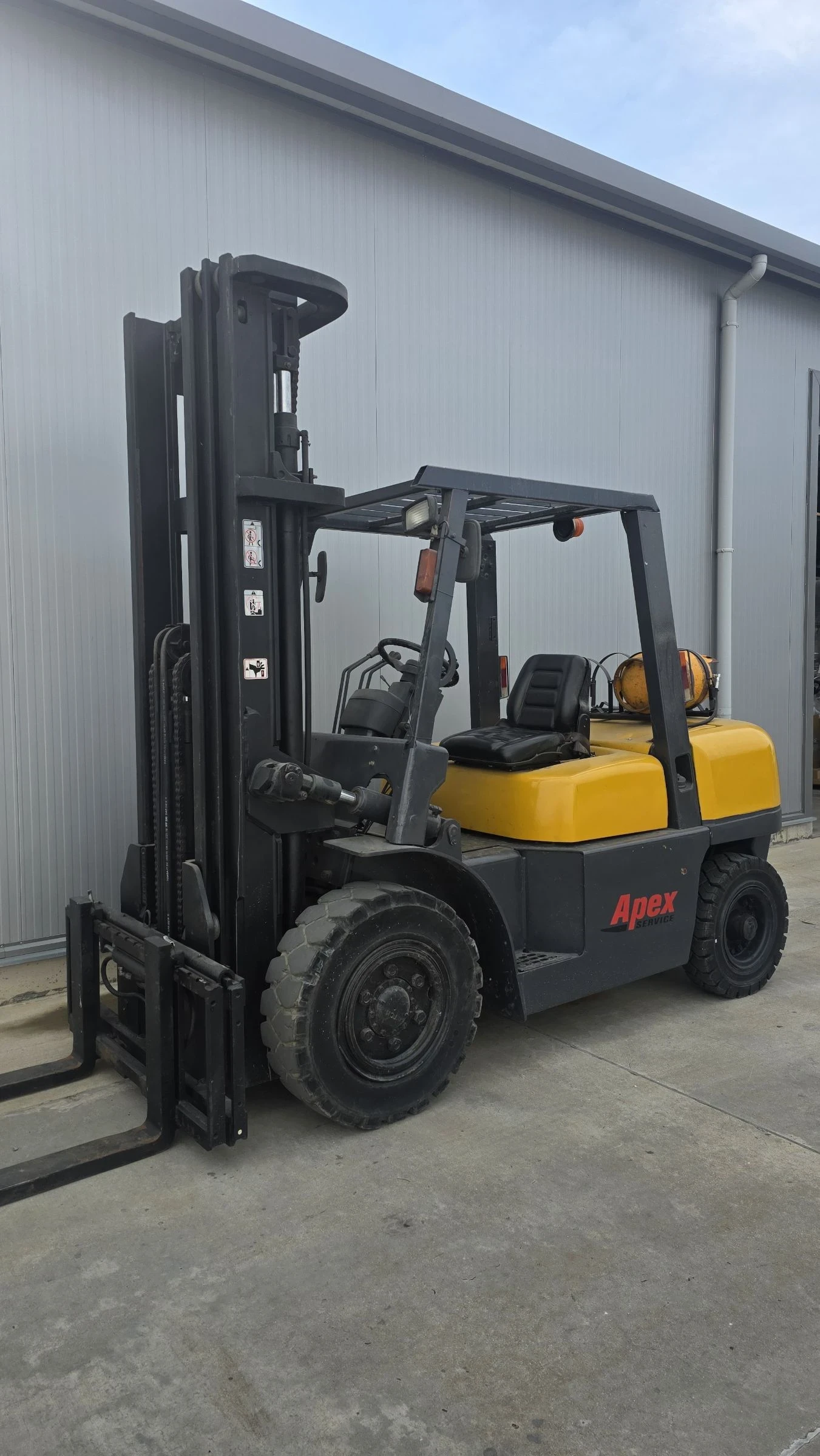 ������� TCM ������� 4���� | Mobile.bg � ����������� 3