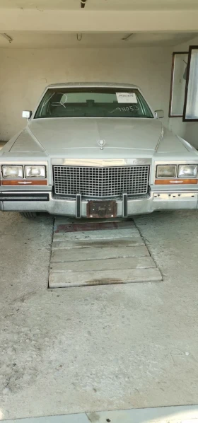Cadillac Brougham, снимка 2