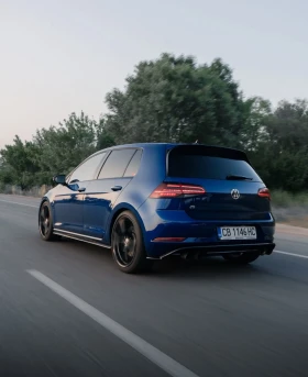 VW Golf R MK7.5 AKRAPOVIC От Порше София, снимка 17