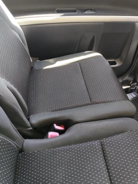 Toyota Corolla verso undefined | Auto.bg — изображение 9