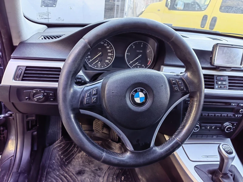 BMW 318, снимка 8 - Автомобили и джипове - 47854285