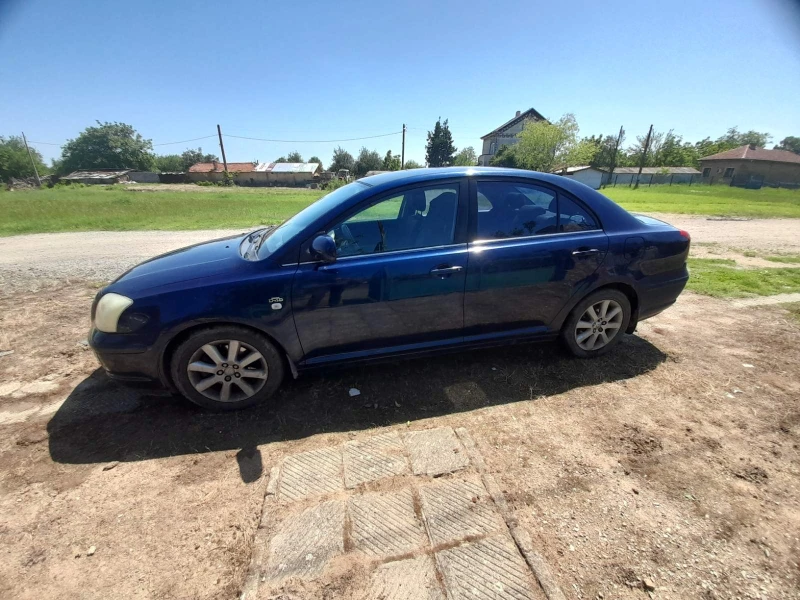 Toyota Avensis 2.0 D4D, снимка 4 - Автомобили и джипове - 47927816