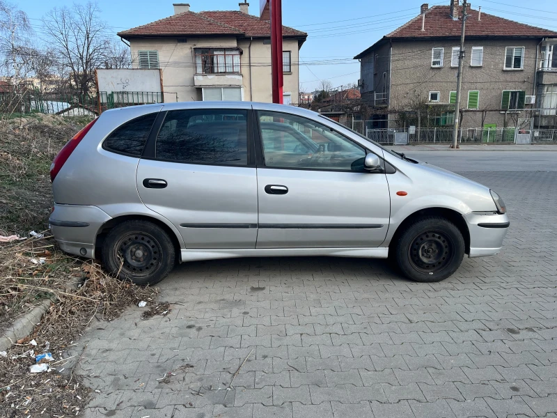 Nissan Almera tino, снимка 2 - Автомобили и джипове - 49043800