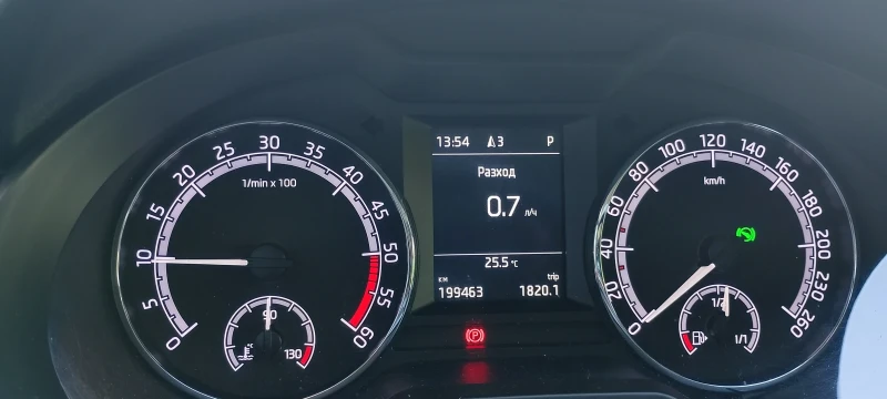 Skoda Octavia 1.6, снимка 6 - Автомобили и джипове - 52120601