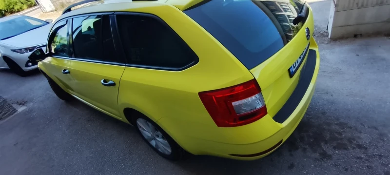 Skoda Octavia 1.6, снимка 4 - Автомобили и джипове - 52120601