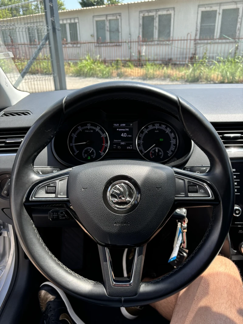 Skoda Octavia 1.5 METAH G-TEC, снимка 12 - Автомобили и джипове - 50959771