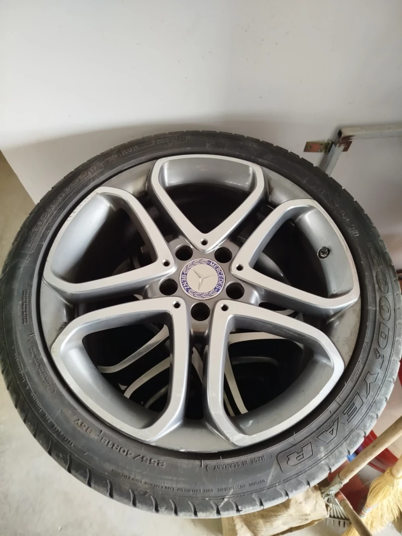 Mercedes-Benz C 220, снимка 9 - Автомобили и джипове - 52249656