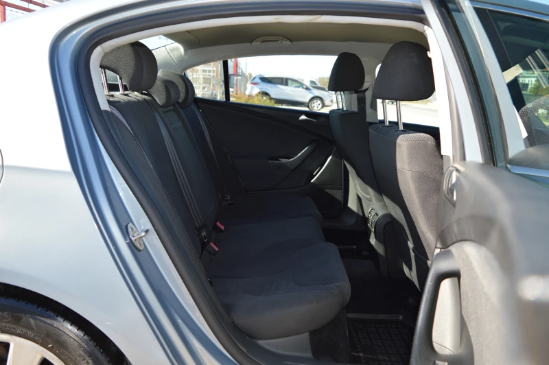 VW Passat 1.4ECO FUEL -DSG, снимка 15 - Автомобили и джипове - 52263222