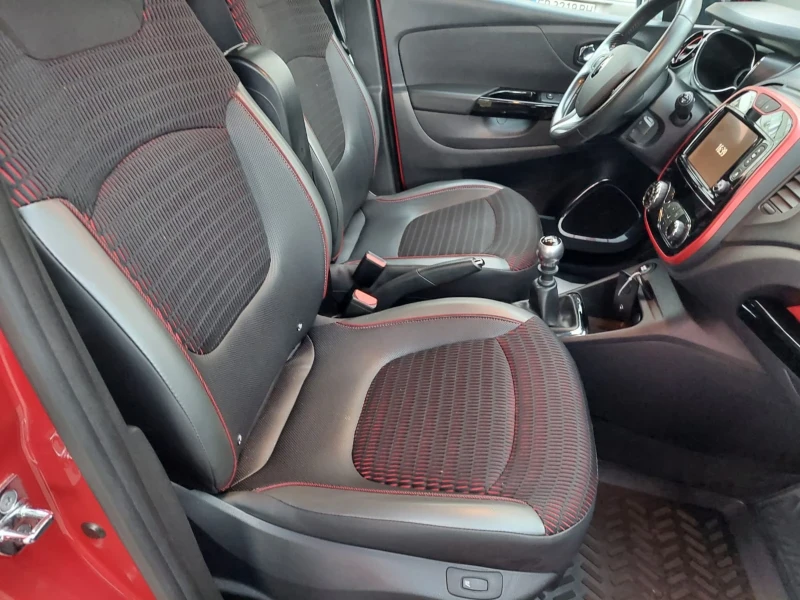 Renault Captur 1.2 FACELIFT TOP!!, снимка 11 - Автомобили и джипове - 52416601