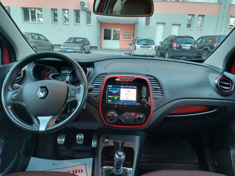 Renault Captur 1.2 FACELIFT TOP!!, снимка 8 - Автомобили и джипове - 52416601