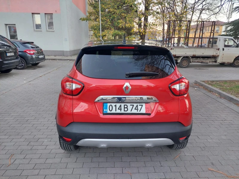 Renault Captur 1.2 FACELIFT TOP!!, снимка 5 - Автомобили и джипове - 52416601