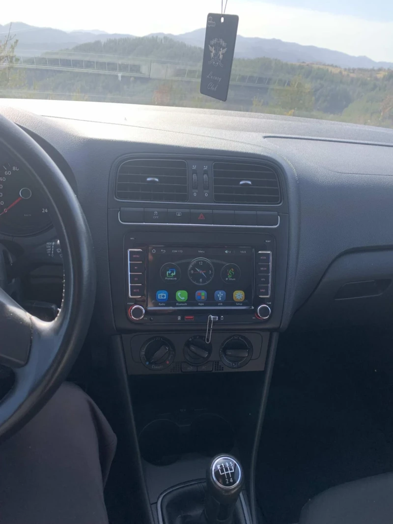 VW Polo 1.6 TDI, снимка 5 - Автомобили и джипове - 52680934