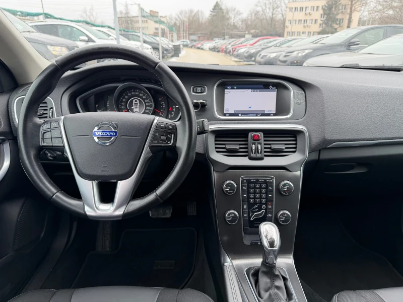 Volvo V40 T4 , Автоматик , Швейцария , снимка 12 - Автомобили и джипове - 53238037