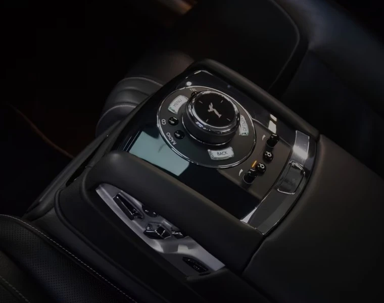 Rolls-Royce Ghost 6.6 V12 , снимка 9 - Автомобили и джипове - 53922256