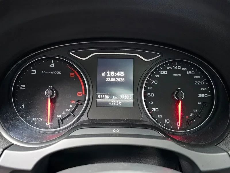 Audi A3 2.0 TDI, снимка 8 - Автомобили и джипове - 55006369