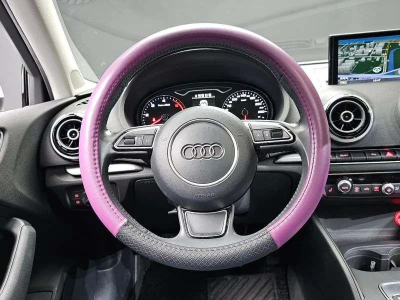 Audi A3 2.0 TDI, снимка 12 - Автомобили и джипове - 55006369