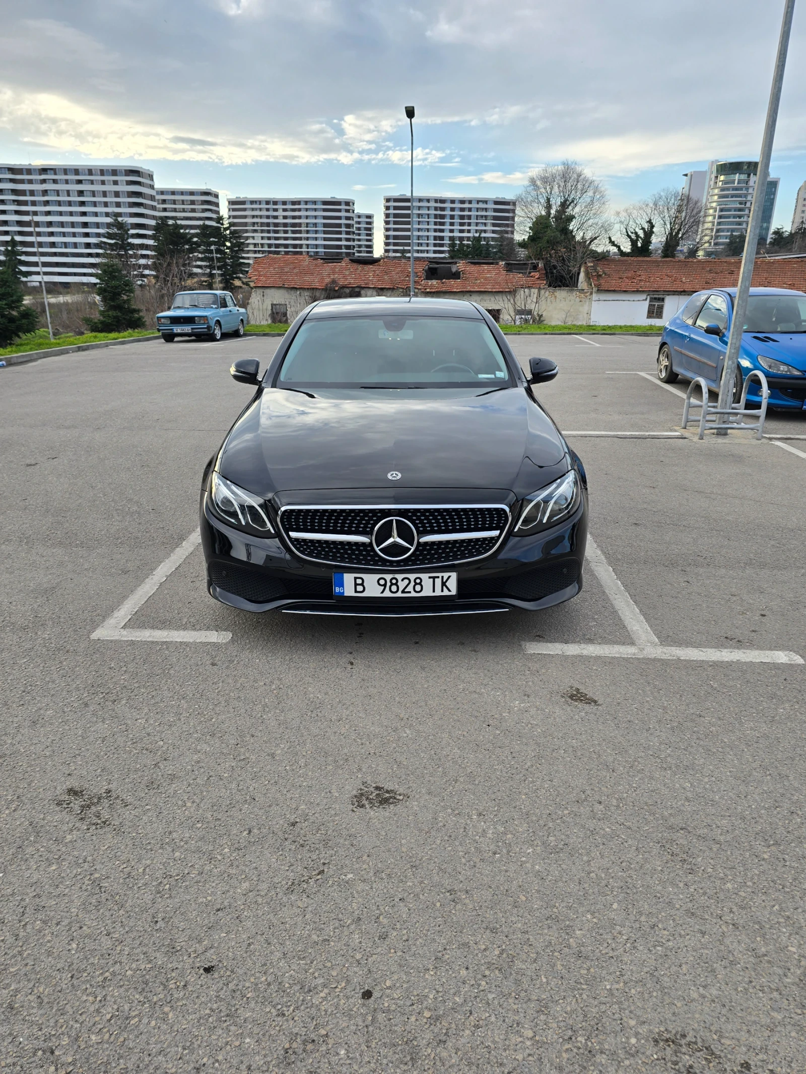 Mercedes-Benz E 220, снимка 1