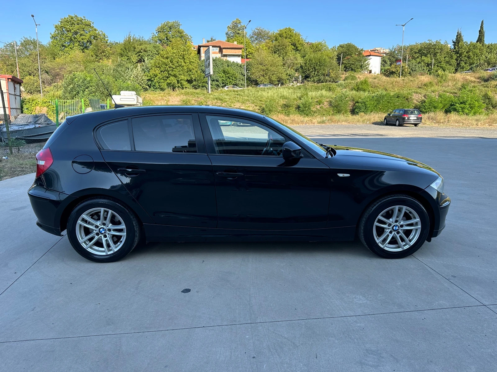 BMW 120 PDC/NAVI/Facelift/Avt!!! - изображение 6