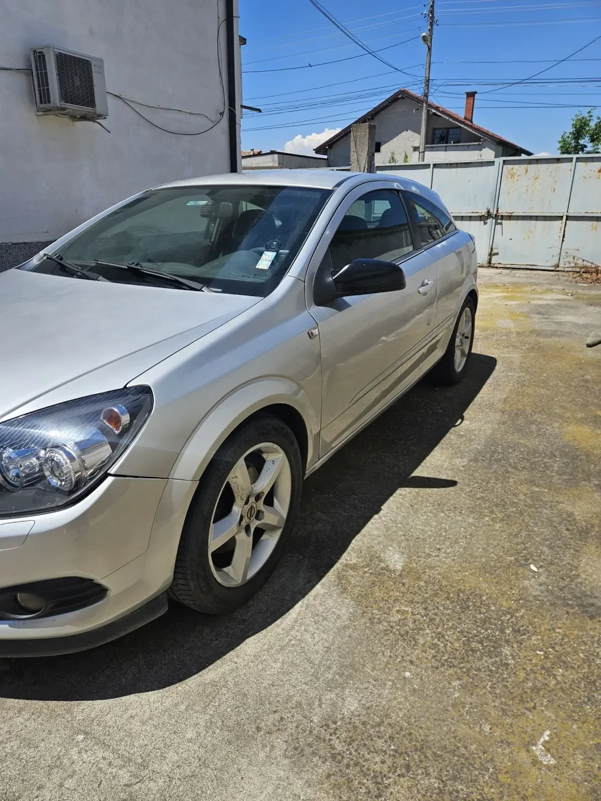 Opel Astra Gtc 1.9 cdti - изображение 2
