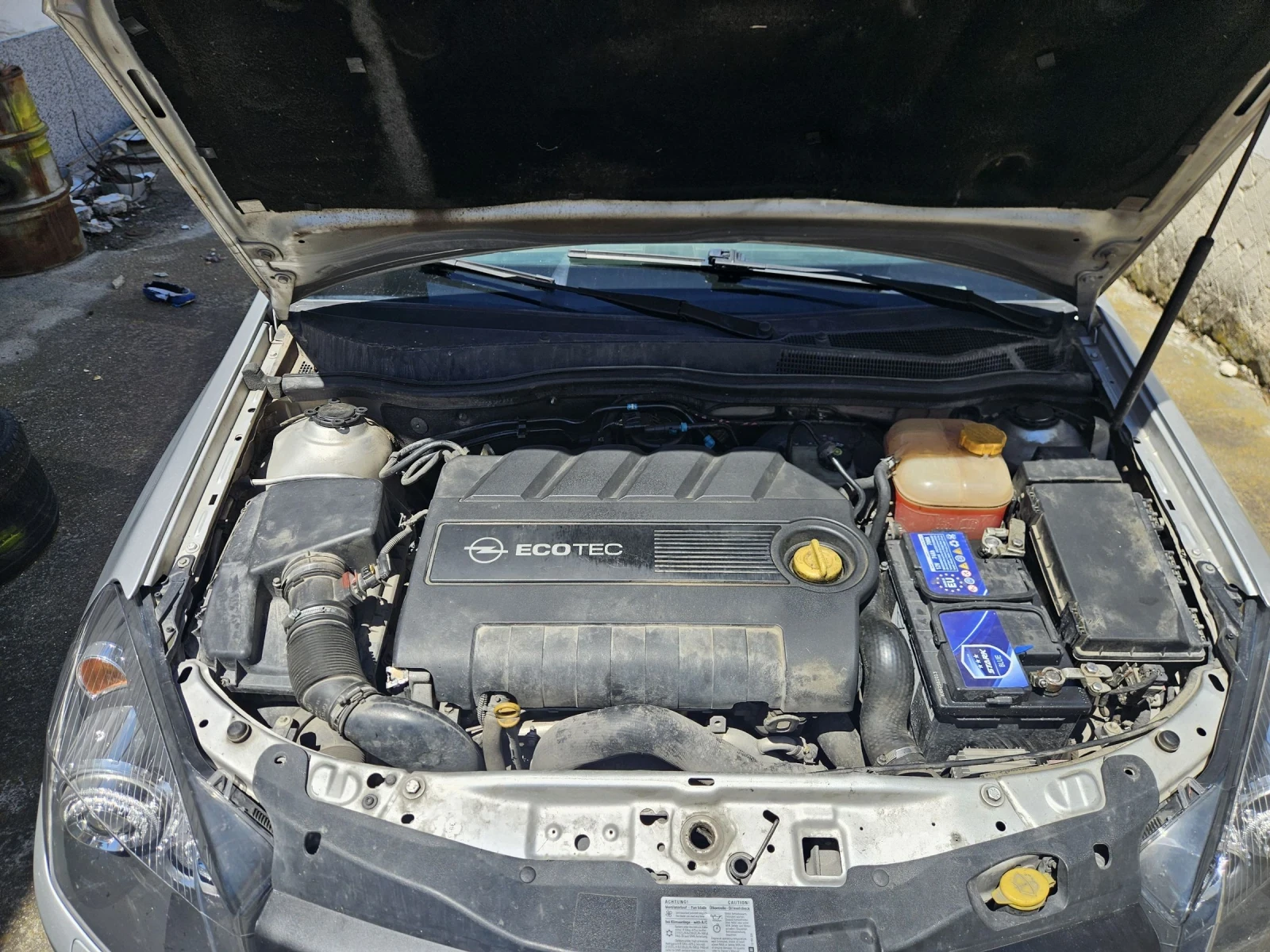 Opel Astra Gtc 1.9 cdti - изображение 9