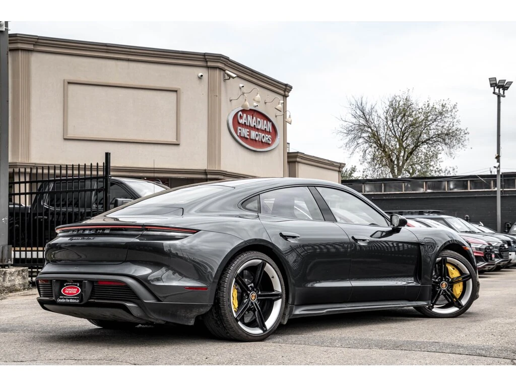 Porsche Taycan TURBO S AWD - изображение 5