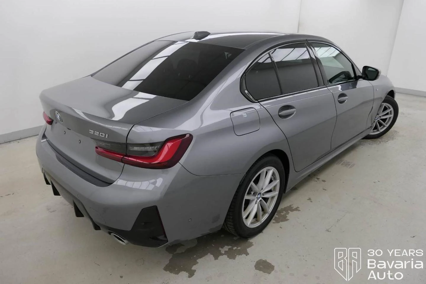 BMW 320 i M Sport Paket - изображение 3