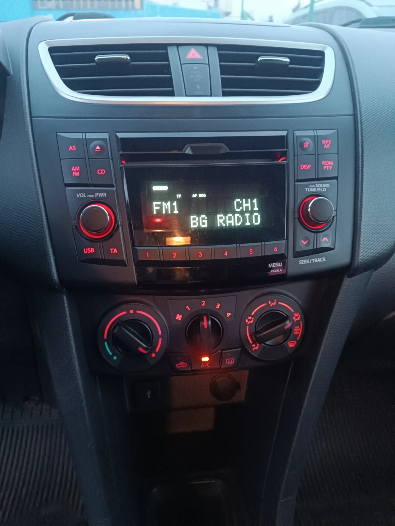 Suzuki Swift 1, 3i, ПЕРФЕКТЕН, ЛИЗИНГ  - изображение 8