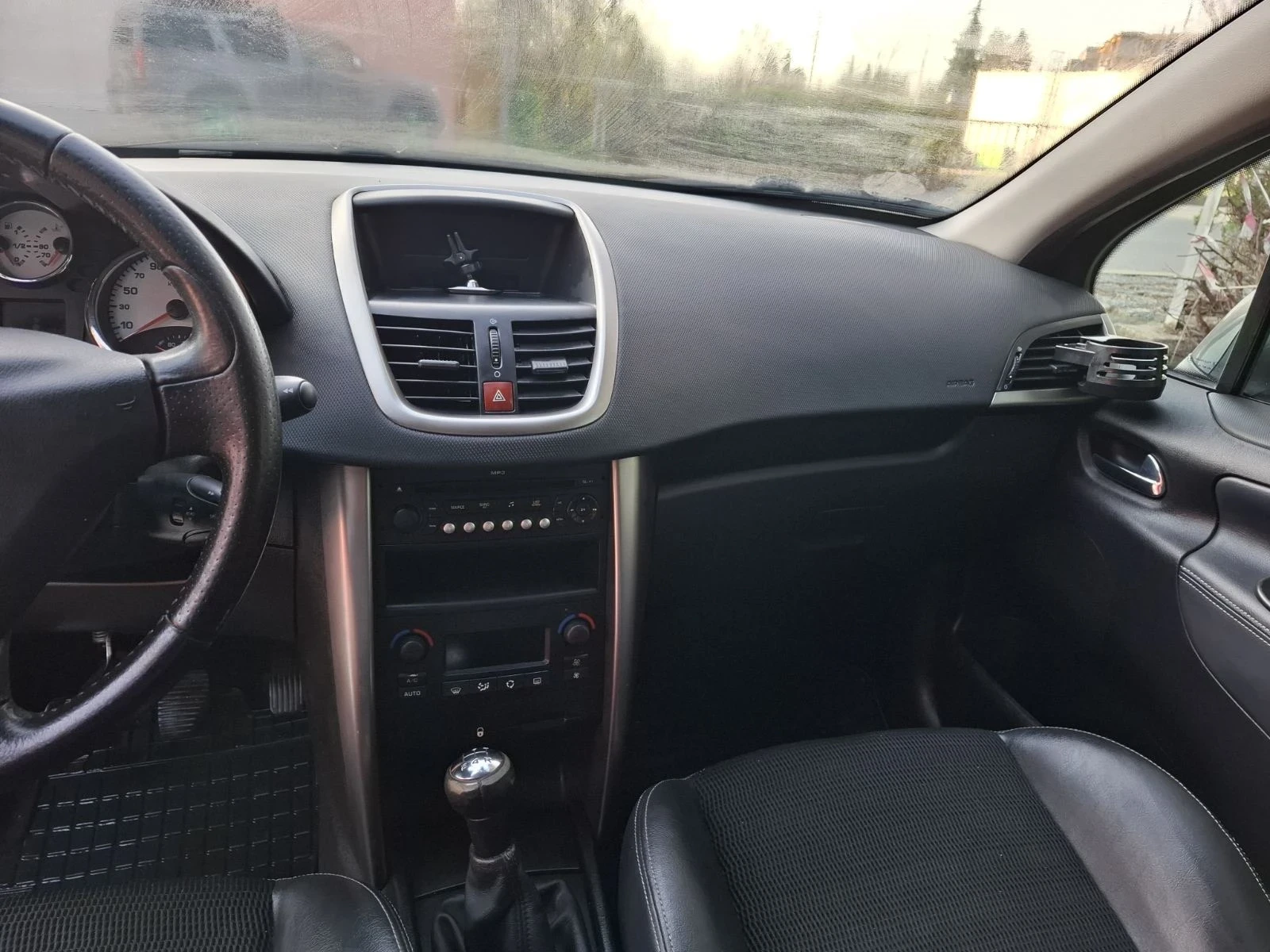 Peugeot 207  - изображение 6