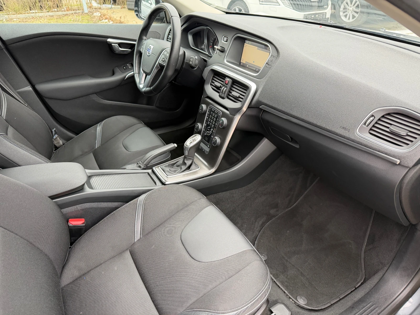 Volvo V40 T4 , ��������� , ���������  | Mobile.bg � ����������� 9