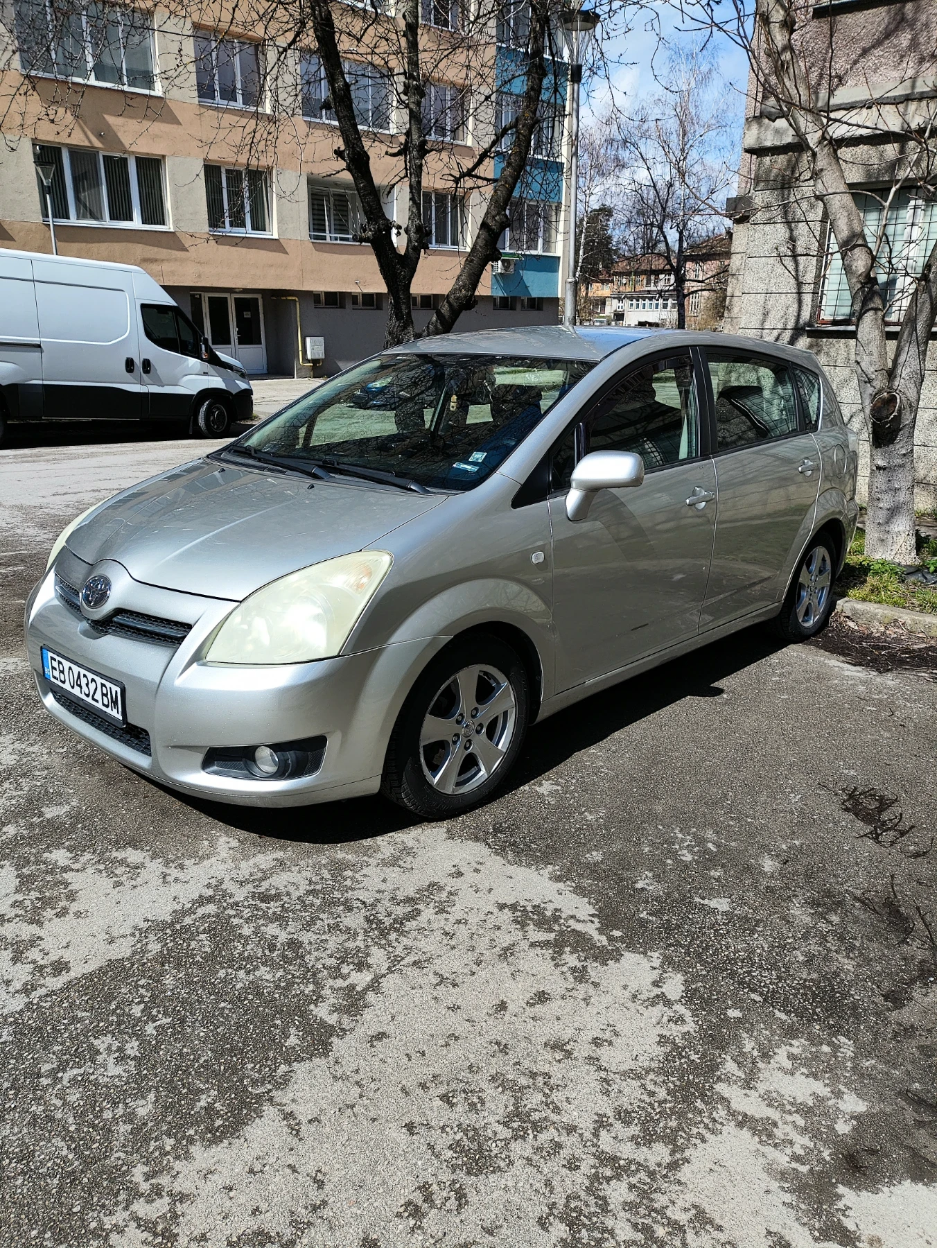 Toyota Corolla verso, снимка 3 - Автомобили и джипове - 54007987
