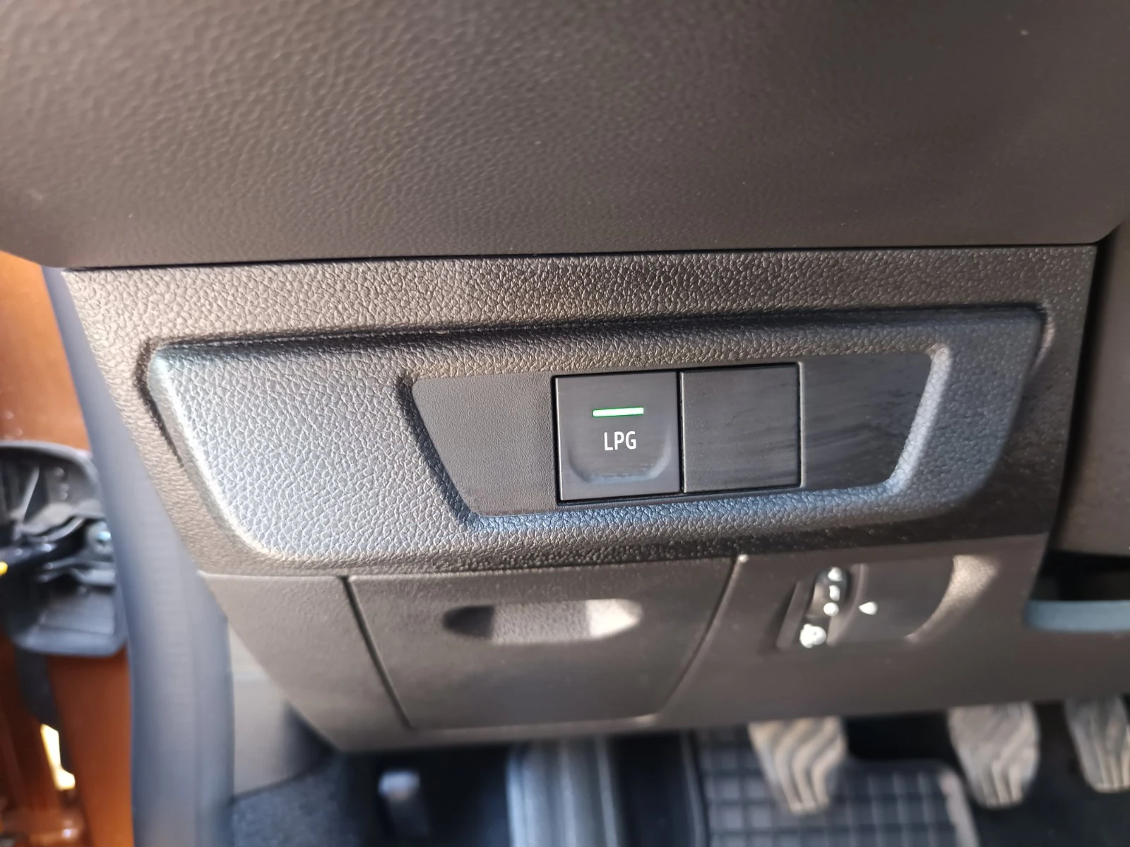 Dacia Sandero 1.0Tce/100�.�. Stepway/LPG | Mobile.bg � ����������� 14