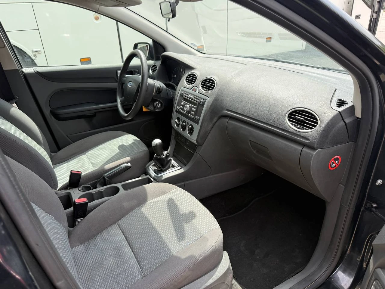 Ford Focus Turnier Fun 125к.с | Подгрев седалки | ESP, снимка 9 - Автомобили и джипове - 54607116
