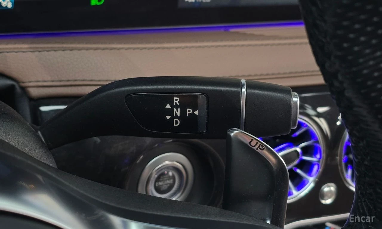 Mercedes-Benz S 63 AMG S* 4MATIC+ BURMESTER* ОБДУХ* LANE ASS* ПАНО* HUD* , снимка 8 - Автомобили и джипове - 54667687