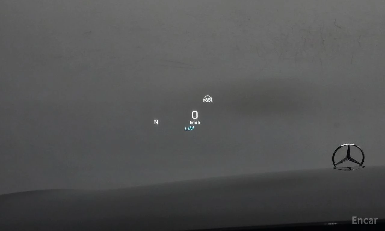 Mercedes-Benz S 63 AMG S* 4MATIC+ BURMESTER* ОБДУХ* LANE ASS* ПАНО* HUD* , снимка 13 - Автомобили и джипове - 54667687
