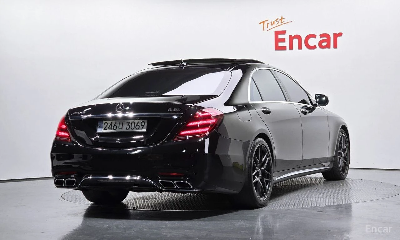 Mercedes-Benz S 63 AMG S* 4MATIC+ BURMESTER* ОБДУХ* LANE ASS* ПАНО* HUD* , снимка 2 - Автомобили и джипове - 54667687