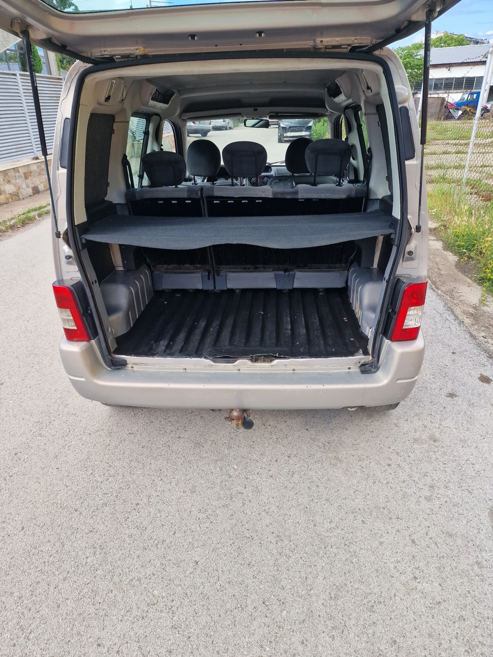 Citroen Berlingo 2.0hdi 90, снимка 9 - Автомобили и джипове - 54915800