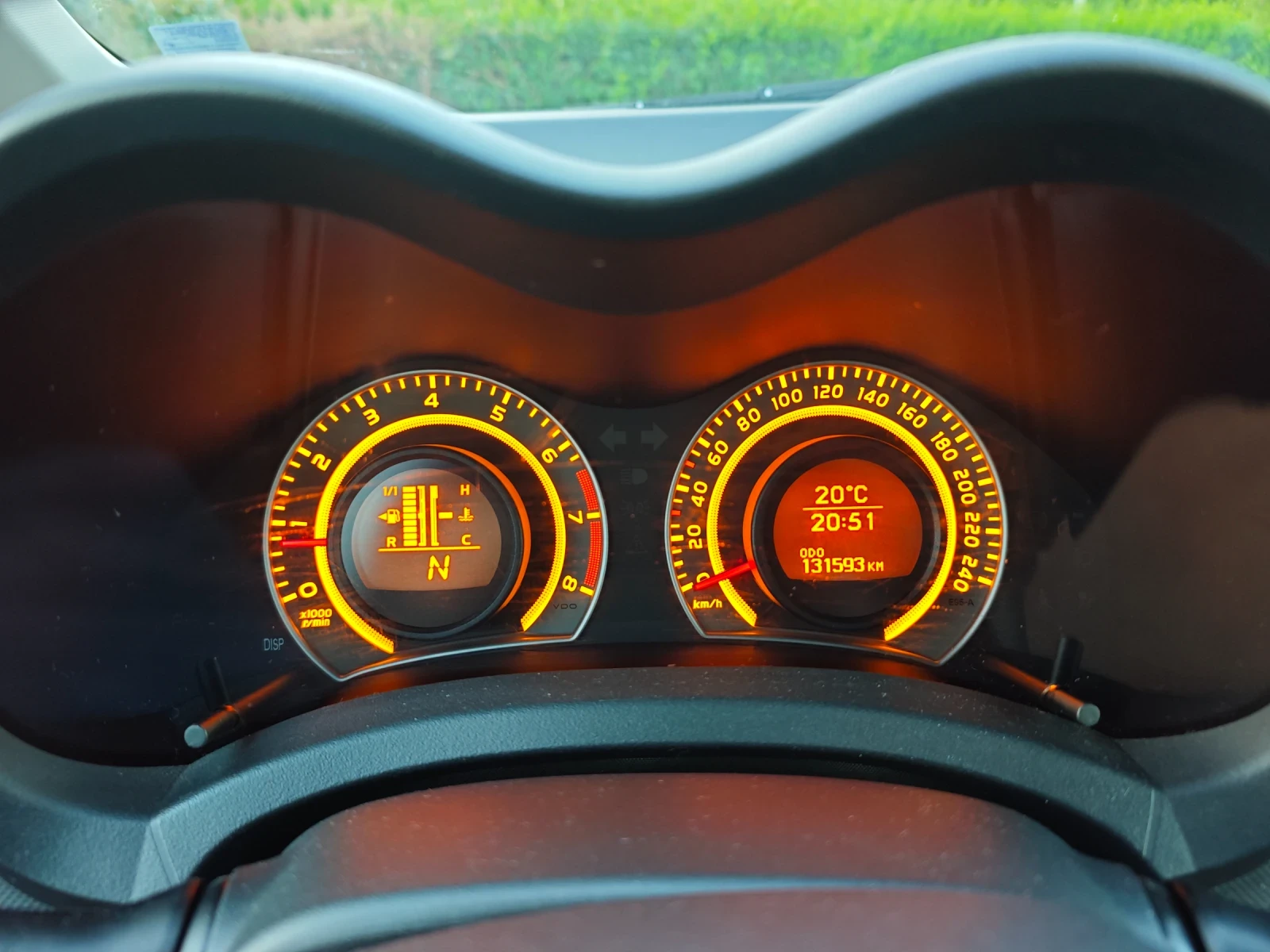 Toyota Auris 1.6i 16V VVT-i (124 к.с), снимка 16 - Автомобили и джипове - 54933511