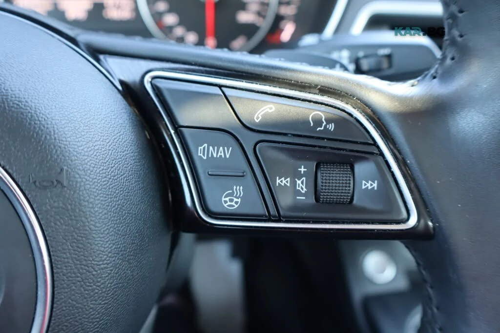 Audi A4 quattro * Komfort * АвтоКредит * (ЦЕНА ДО БГ), снимка 12 - Автомобили и джипове - 54946432