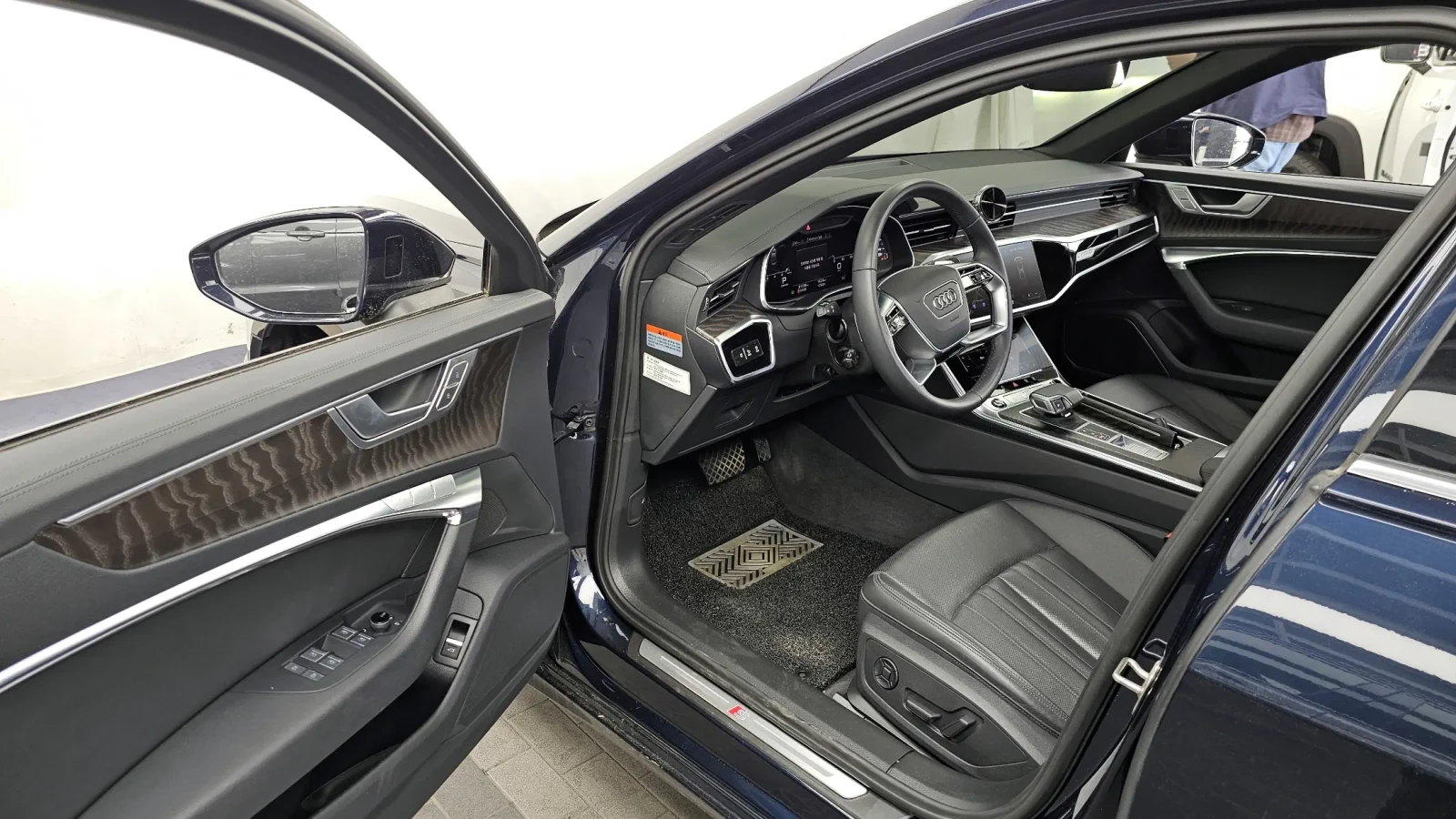 Audi A6 45 TFSI, Distronic, HeadUP, 360-cam, Обдухване, снимка 6 - Автомобили и джипове - 54957489