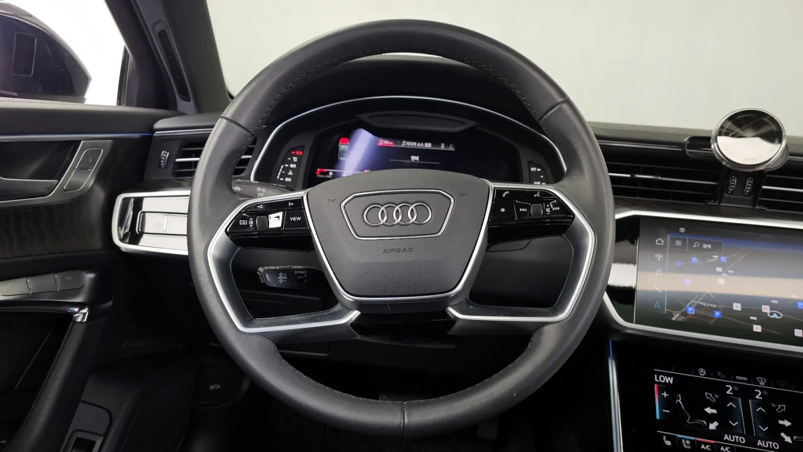 Audi A6 45 TFSI, Distronic, HeadUP, 360-cam, Обдухване, снимка 8 - Автомобили и джипове - 54957489