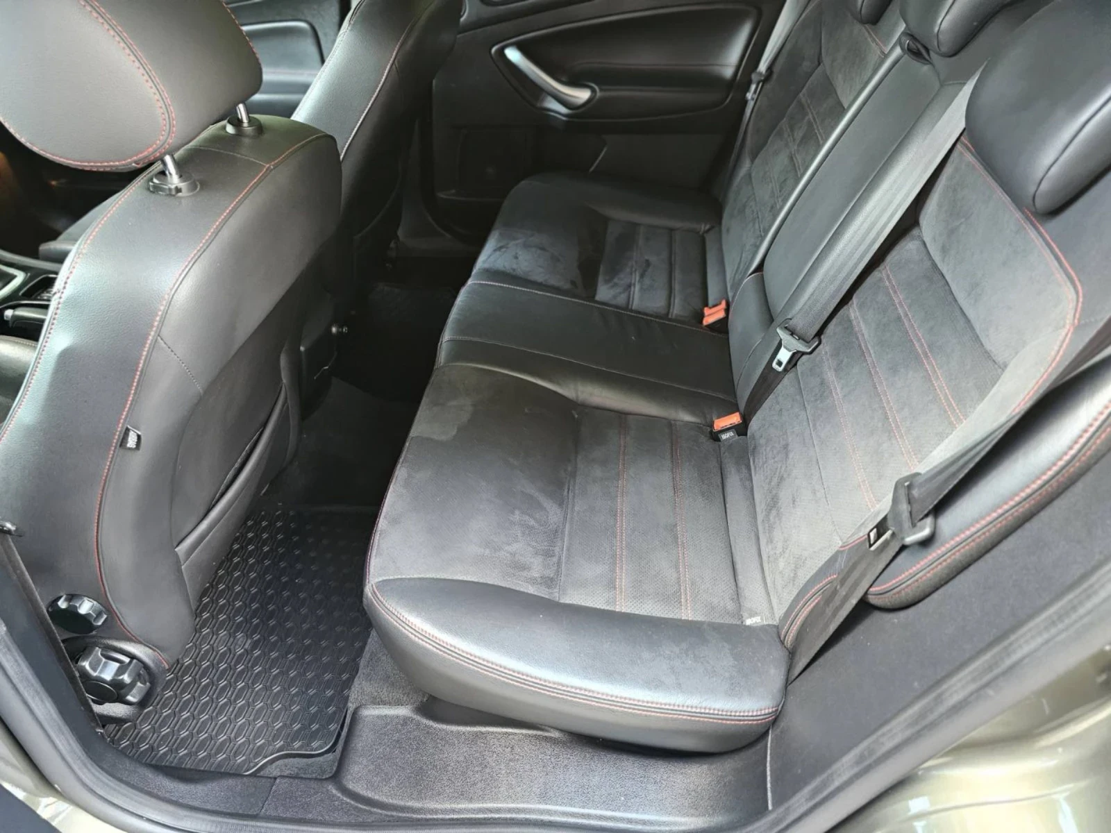 Ford Mondeo 2.2 tdci ST line, снимка 13 - Автомобили и джипове - 55052744
