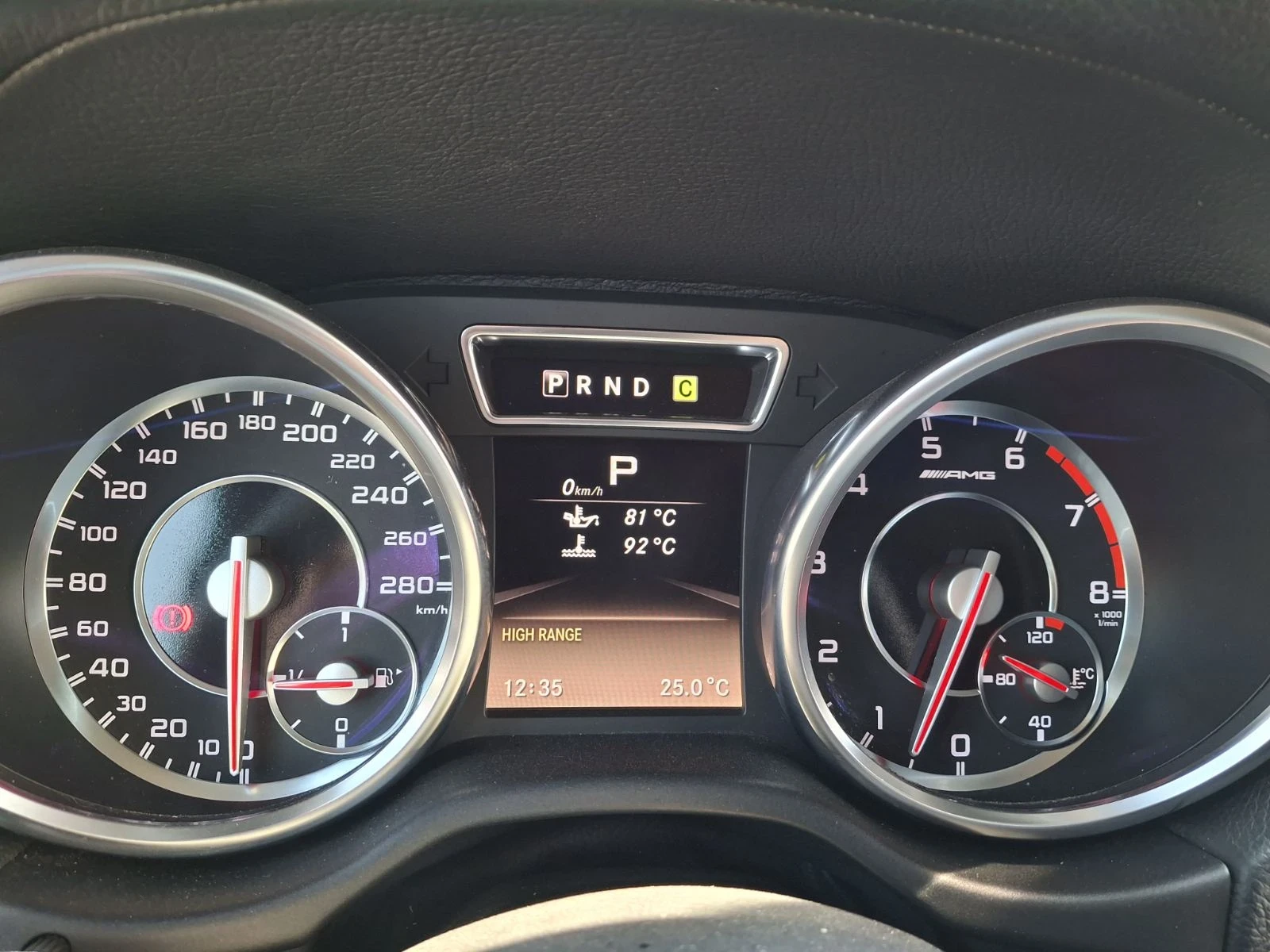 Mercedes-Benz G 63 AMG, снимка 11 - Автомобили и джипове - 55310143