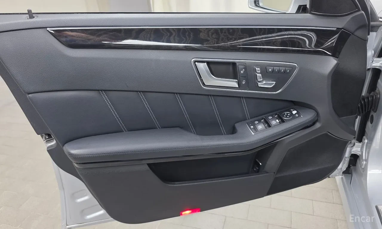 Mercedes-Benz E 350 AIRMATIC | ПОДГРЕВ | ОБДУХВАНЕ | ПАНОРАМА, снимка 8 - Автомобили и джипове - 55315166