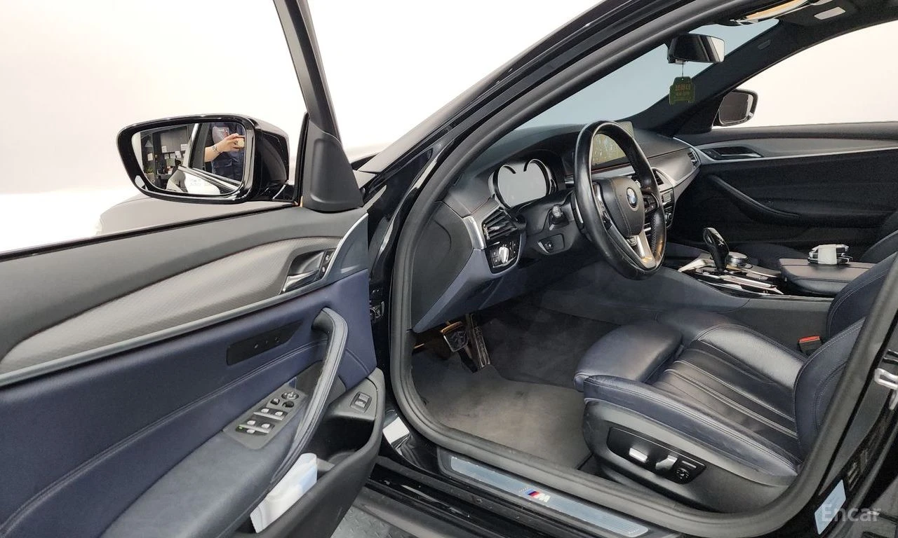 BMW 530 M* SPORT* ДИСТРОНИК* ХЕДЪП* LANE* ASSIST* , снимка 5 - Автомобили и джипове - 55623417
